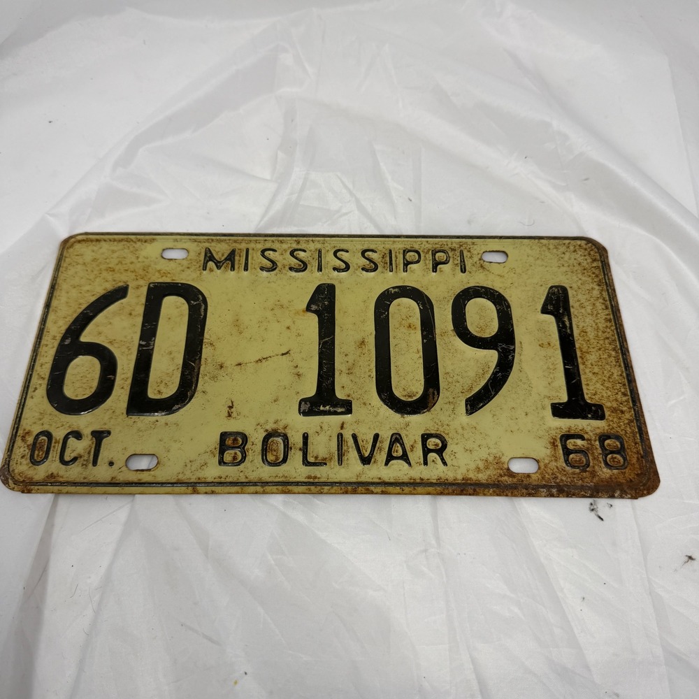 Vintage 1968 Mississippi License Plate Bolivar County 6D 1091 Yellow Black Metal